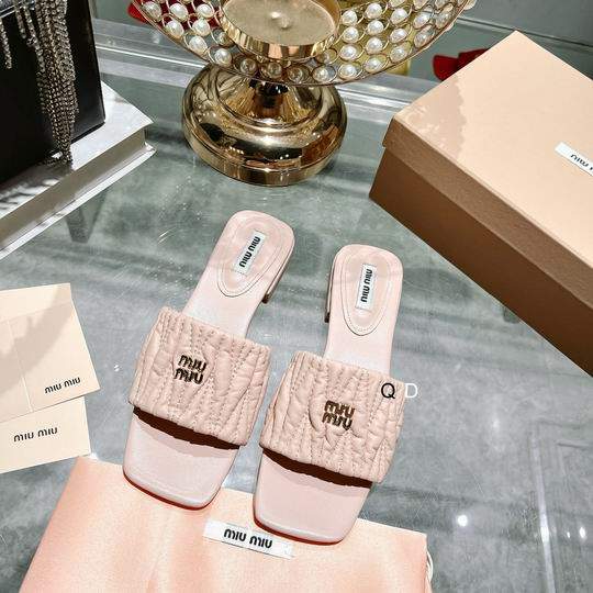 Picture of Miumiu Slippers _SKUMiuMiusz35-406CGDT0202246